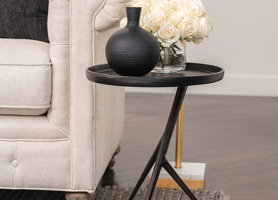 accent table decor tip 6