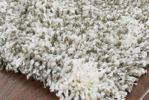 how to make a shaggy rug fluffy again