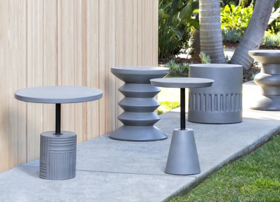 modern backyard ideas table