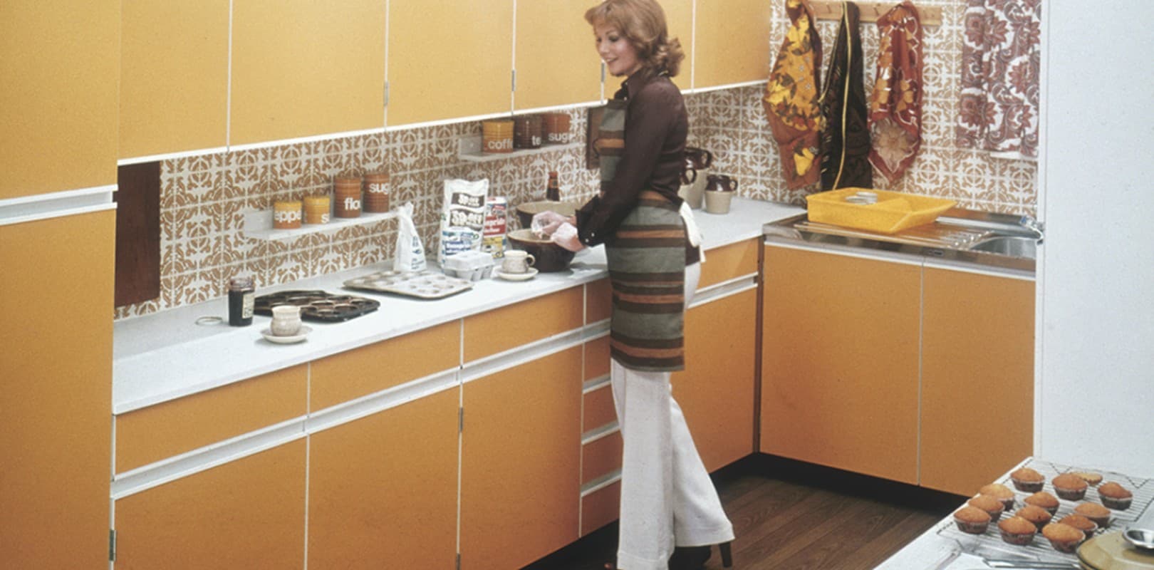 interior design decades kitchen