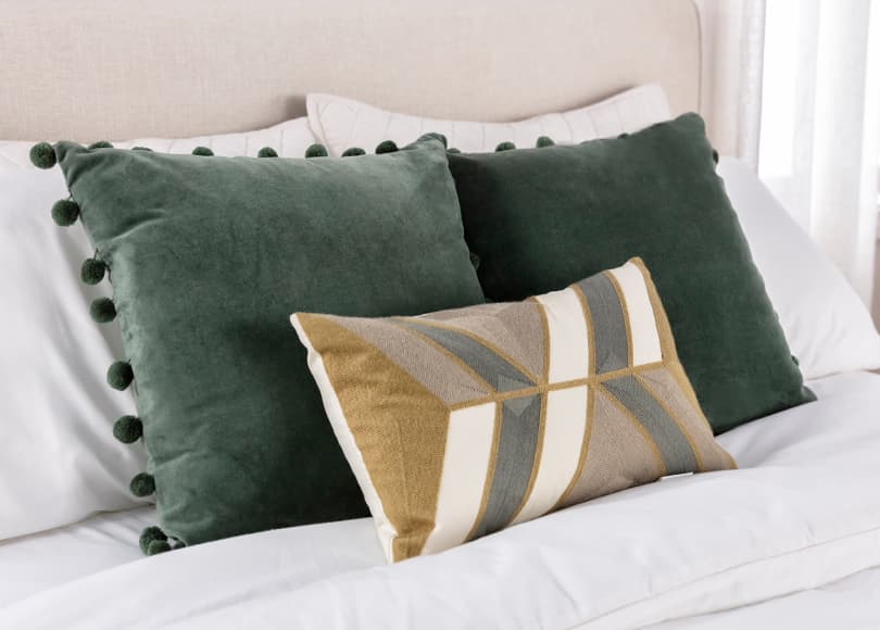 pillow combination velvet with print